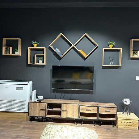 The Krist Apartment Vlorë Esterno foto